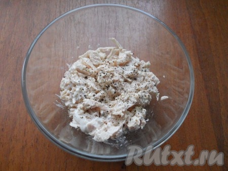 салат с копченой грудкой и грецкими орехами и грибами | Дзен