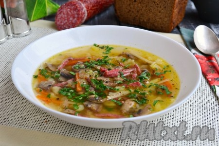 Рецепт супа с колбасой и грибами