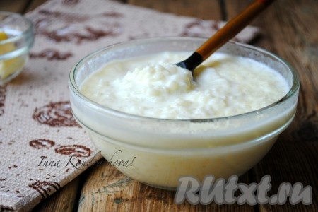 Жидкая рисовая каша на молоке