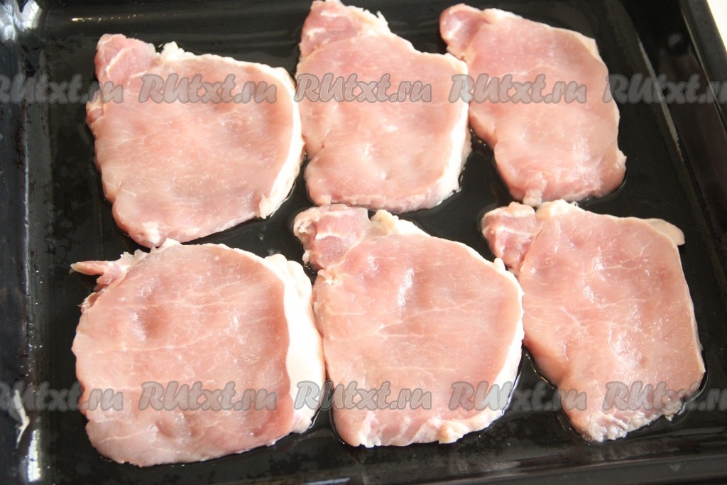 Отбивные из свинины с помидорами и сыром - рецепт с фотографиями - Patee. Рецепты
