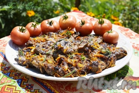 Рецепт жареной говяжьей печени с луком и морковью