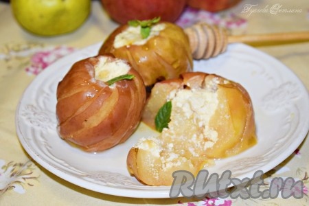 Яблоки, запеченные с творогом в мультиварке, получаются мягкими, вкусными и ароматными. Рекомендую приготовить по этому простому рецепту!
