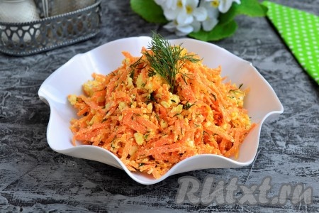 Салат из моркови, творога и чеснока
