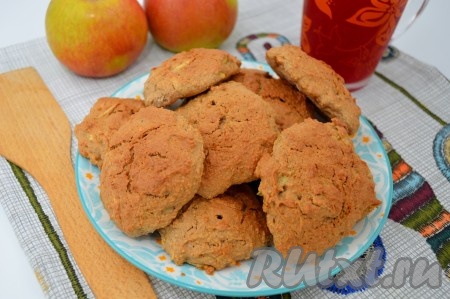 Овсяное печенье с яблоками и корицей
