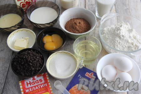 Подготовить продукты для приготовления торта "Орео" в домашних условиях.