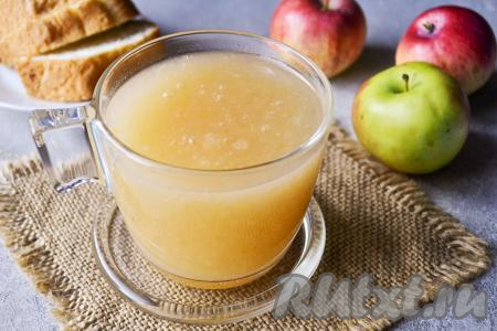 Очень вкусный, в меру густой кисель, приготовленный из свежих яблок и крахмала, можно подавать к столу горячим или охлаждённым.