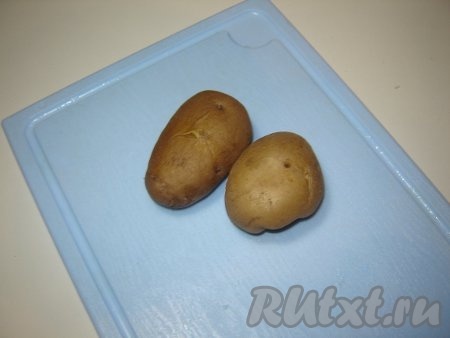 Вареные клубни картофеля