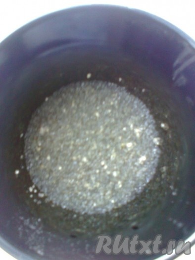 1 чайную ложку желатина (3 грамма) залить 1 столовой ложкой с верхом воды, дать набухнуть 15 минут,