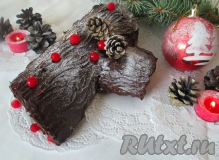 Шоколадно-кофейный рулет "Рождественское полено"