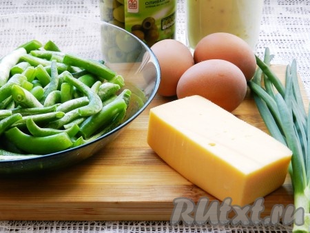 Ингредиенты для приготовления салата из замороженной стручковой фасоли