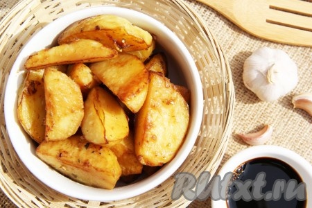 Рецепт картофеля, запеченного дольками в духовке