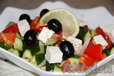 Греческий салат с сыром Фета