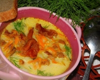 Суп из лисичек с плавленным сыром