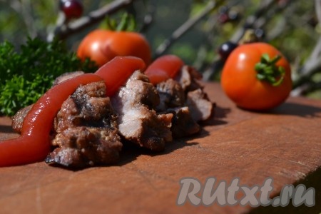 Обязательно приготовьте шашлык из баранины, он получается изумительно вкусным.

