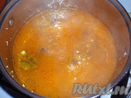 Когда картофель будет мягким, влить полученный томатный сок в суп, довести до кипения. Если нужно – досолить. Суп готов.
