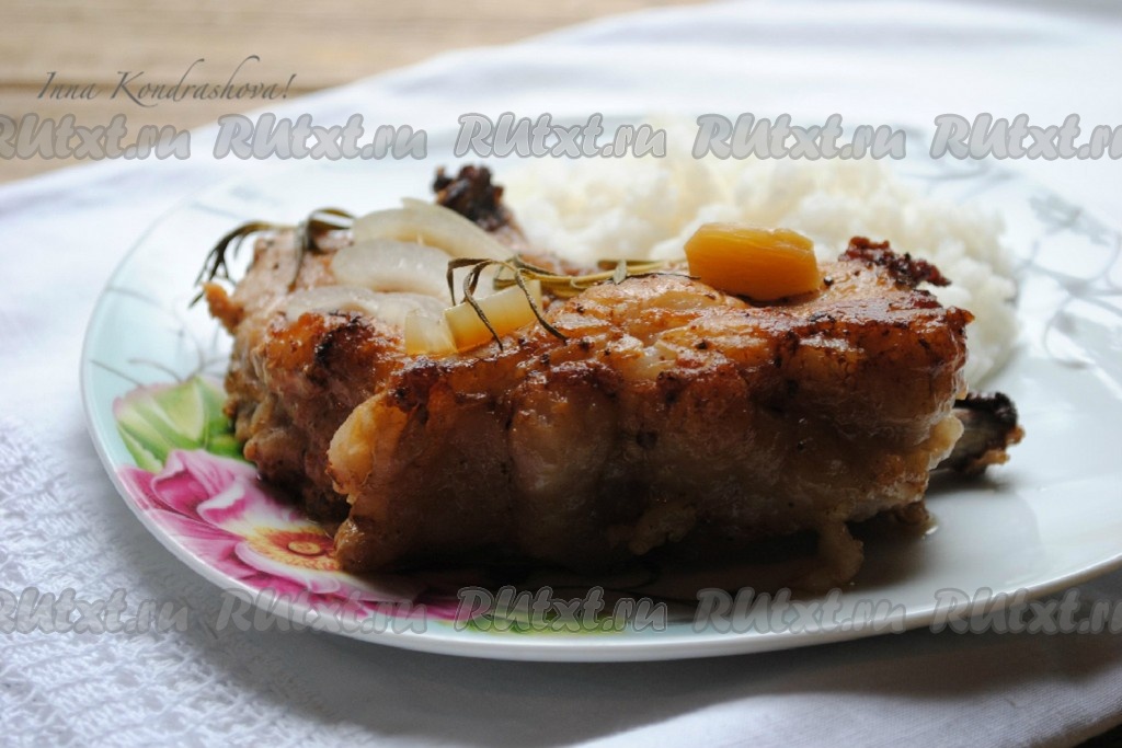 Вкусная и сочная свиная корейка в духовке
