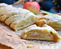 Рецепт творожного пирога с яблоками в духовке