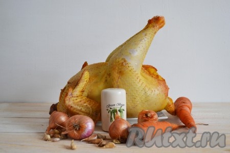 Подготовить необходимые ингредиенты для приготовления холодца из домашней курицы.