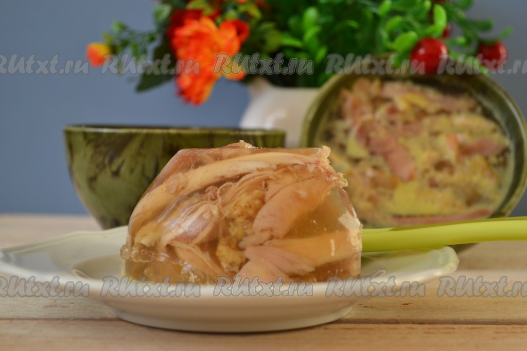 Заливное из курицы и куриных лапок в мультиварке рецепт пошагово с фото