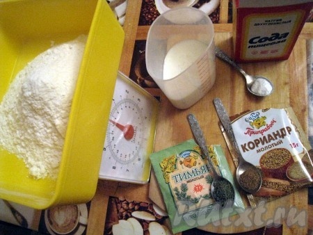 Ингредиенты для приготовления лепешек на кефире в духовке