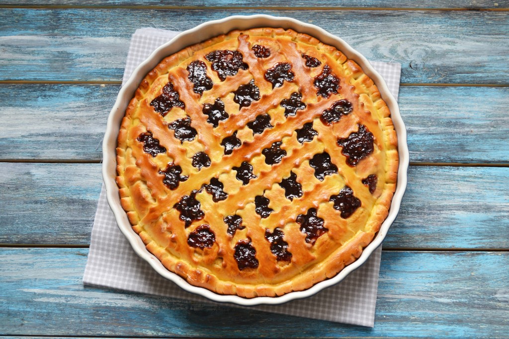 Дрожжевой пирог с начинкой - простой и вкусный рецепт с пошаговыми фото