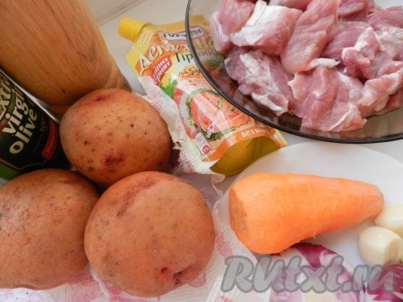 Ингредиенты для приготовления свинины с картошкой в рукаве