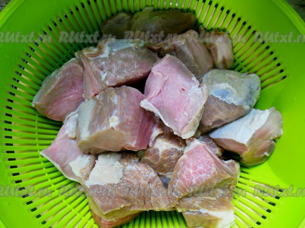 Свинина в духовке кусочками - пошаговый рецепт с фото на вторсырье-м.рф
