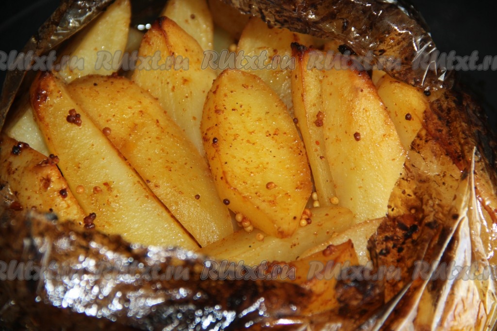 Картошка с паприкой в духовке. Картошка дольками в духовке в рукаве. Хрустящая картошка в духовке дольками и с аппетитной корочкой. Запеченный картофель в маринаде.