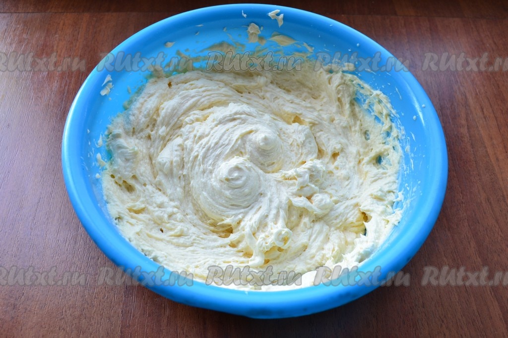 Крем из вареной сгущенки и масла для торта — рецепт с фото: