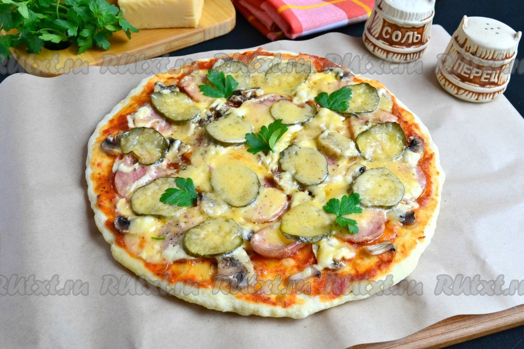 Пицца с ветчиной: рецепты с добавлением мяса, овощей и даже фруктов!