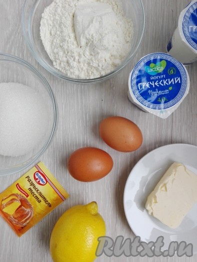 Ингредиенты для приготовления маффинов на йогурте
