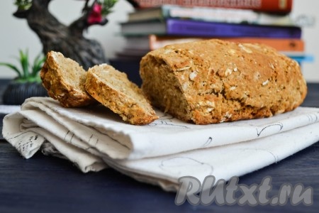 Цельнозерновой бездрожжевой хлеб получается и вкусным, и полезным, попробуйте!

