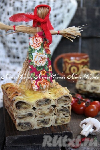 Блинный торт с грибами и сыром