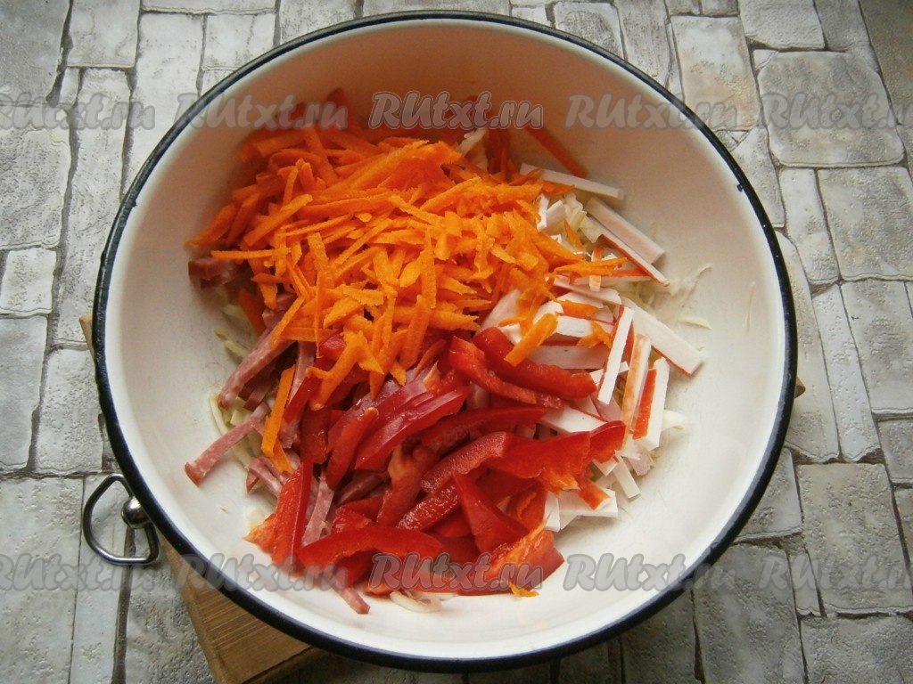 Салат Семеновна с колбасой рецепт с фото пошагово - menu | салаты рыбные | Рецепты на Постиле