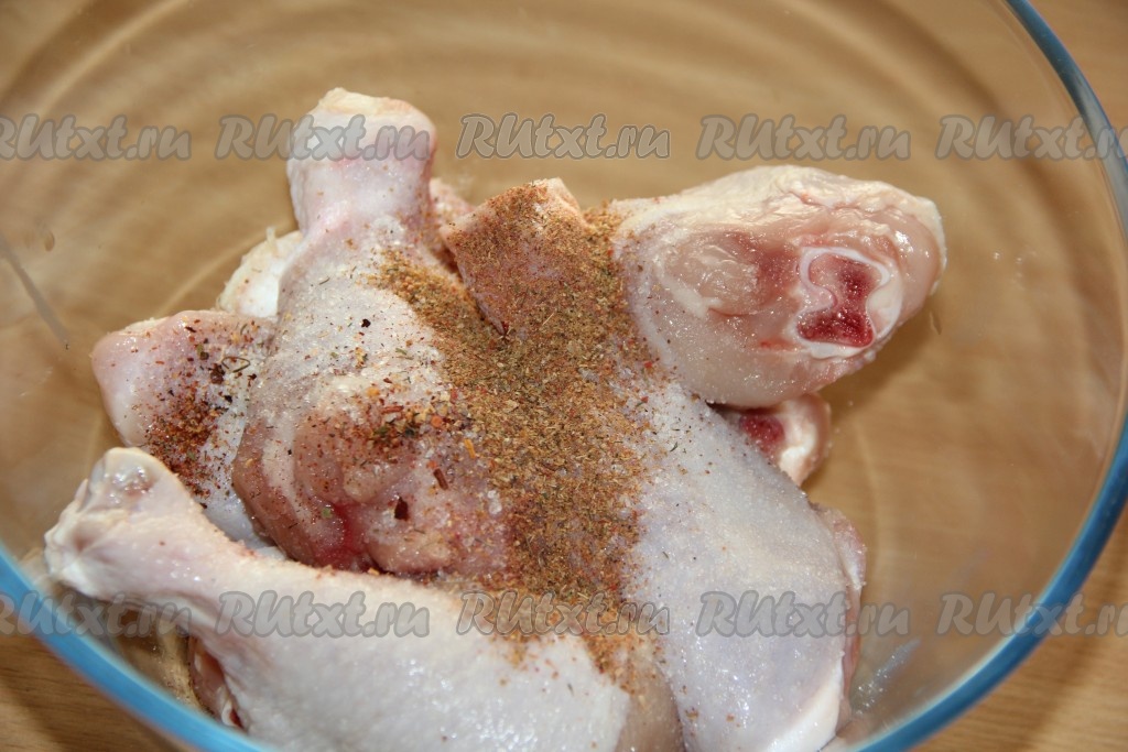Курица без сметаны. Способ приготовления курицы в духовке в соли.
