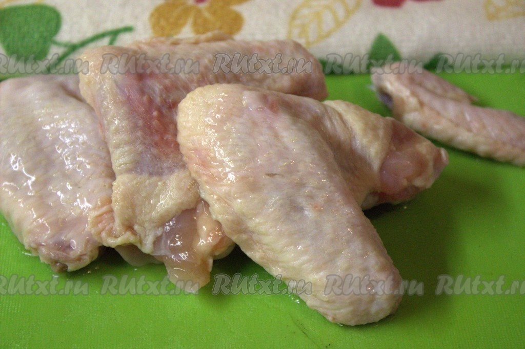куриные крылышки в панировочных сухарях на сковороде рецепт с фото пошагово | Дзен