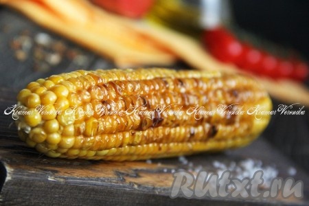 Жареная кукуруза в початках на сковороде