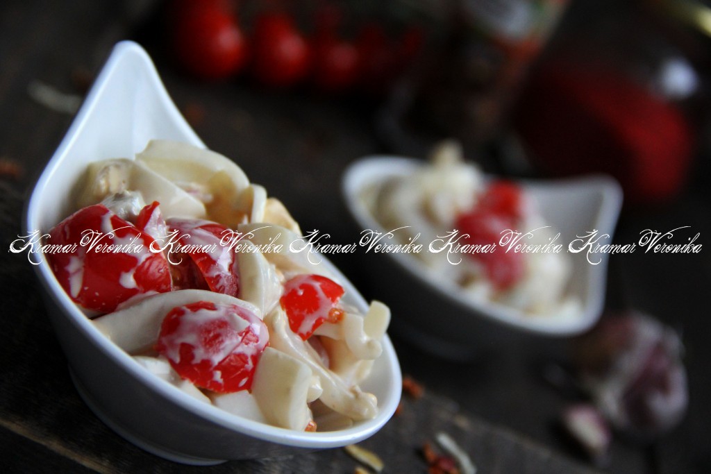 Салат из кальмаров - пошаговый рецепт с фото на gkhyarovoe.ru