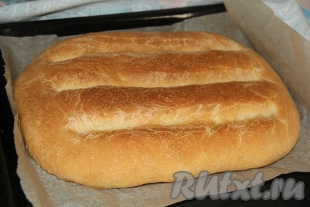 Выпекать армянский хлеб в разогретой духовке при температуре 200 градусов минут 30. Готовый хлеб "Матнакаш" станет золотистого цвета.

