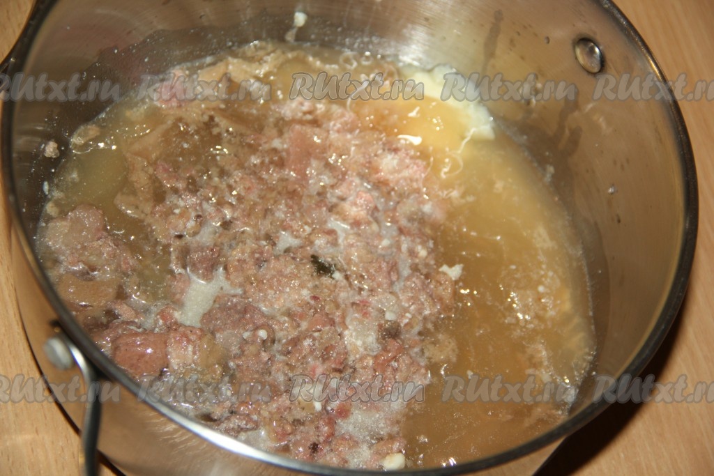Суп из щавеля с тушёнкой и яйцом - 12 пошаговых фото в рецепте