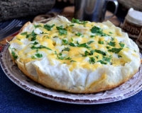 Пирог из лаваша с сыром на сковороде