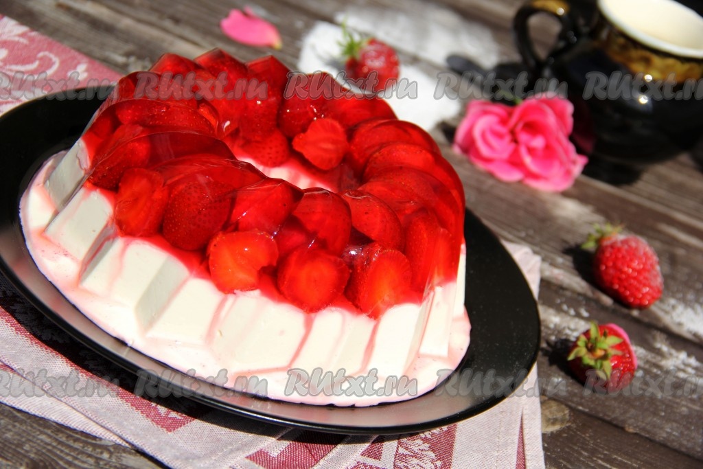 Желе торт с ягодами и фруктами и творожным кремом