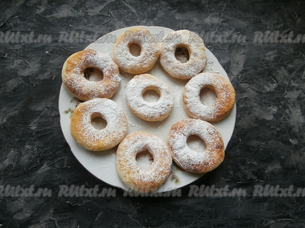 Как приготовить Очень вкусные пончики на воде и дрожжах на сковороде рецепт пошагово