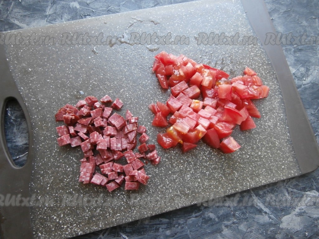 Как приготовить оливье с колбасой
