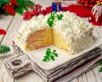 Закусочный торт из крабовых палочек "Снегурочка"