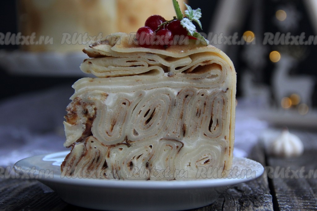 Вкусный домашний торт со сгущенкой и сметаной и тремя видами крема — пошаговый рецепт с фото