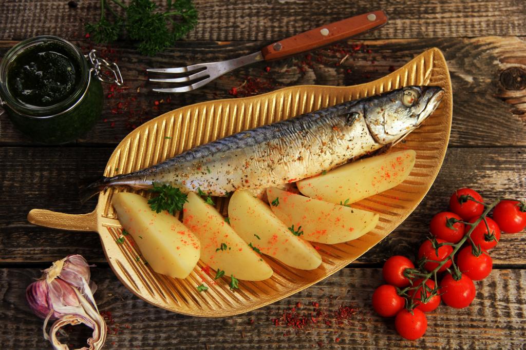 Скумбрия с овощами в рукаве в духовке — рецепт с фото пошагово