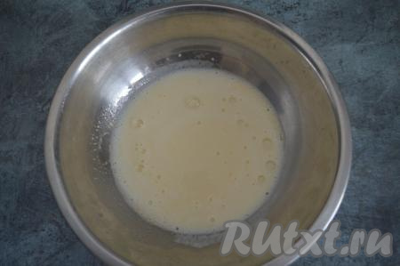 Пышный рецепт оладий на кефире с пошаговыми фото с яичной содой и бисквитом для простого и пышного торта. 9 рецептов приготовления в духовке, мультиварке и кастрюле