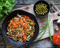 Салат с селёдкой и корейской морковью