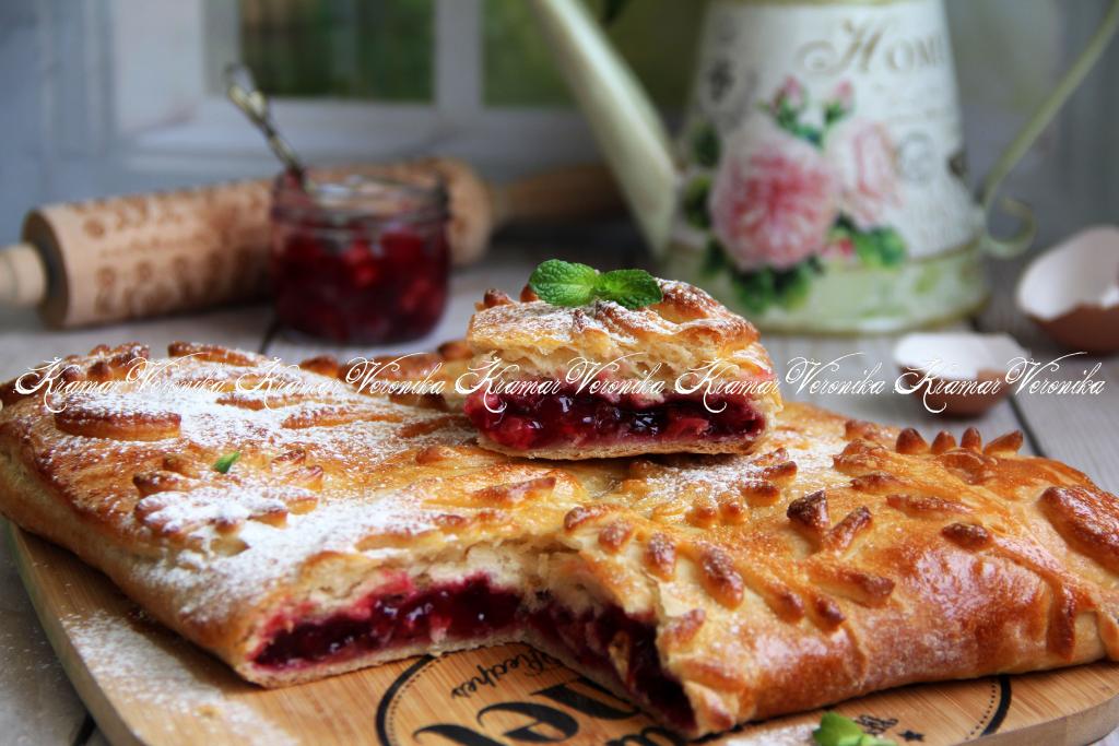 Дрожжевой пирог с ягодами - пошаговый рецепт приготовления с фото / ремонты-бмв.рф